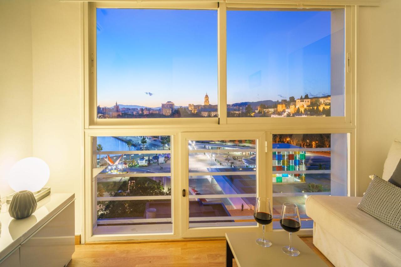 Апартаменты Lu&Cia Malaga Skyline Экстерьер фото