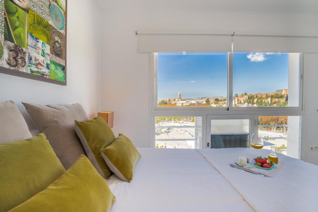 Апартаменты Lu&Cia Malaga Skyline Экстерьер фото
